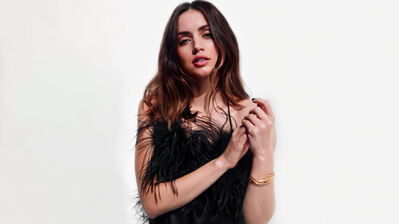 دانلود والپیپر آنا دِ آرماس Ana de Armas