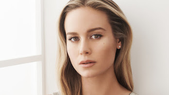 دانلود والپیپر بری لارسون Brie Larson Blonde Actress Photoshoot