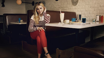 دانلود والپیپر کلویی گریس مورتز Chloe Grace Moretz