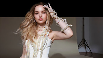 دانلود پوستر داو کامرون Dove Cameron