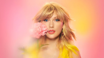 دانلود والپیپر تیلور سویفت Taylor Swift Beautiful