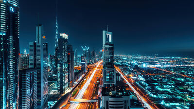 دانلود والپیپر منظره شب شهر و ساختمان‌ها City Night Buildings Scenery