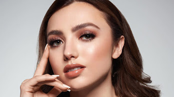 دانلود والپیپر پیتون لیست Peyton List
