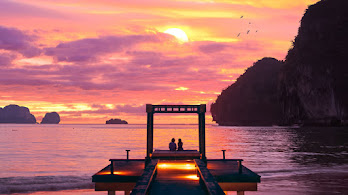 دانلود والپیپر ساحل و زوج Sunset Sweet Couple Beach Scenery