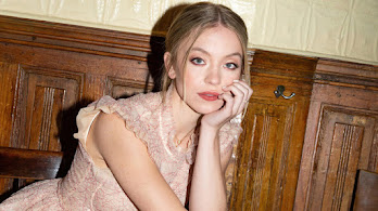 دانلود والپیپر سیدنی سویی‌نی Sydney Sweeney