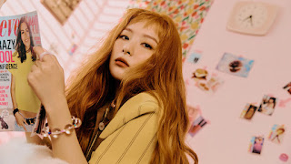 دانلود والپیپر سولگی ردولوت کی‌پاپ Seulgi Red Velvet Queendom