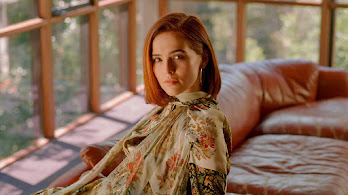 دانلود والپیپر زویی دویچ Zoey Deutch Photoshoot