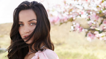 دانلود والپیپر آنا د آرماس دختر زیبا Ana de Armas Beautiful Girl Photoshoot