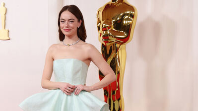 دانلود والپیپر اما استون اسکار Emma Stone Oscar