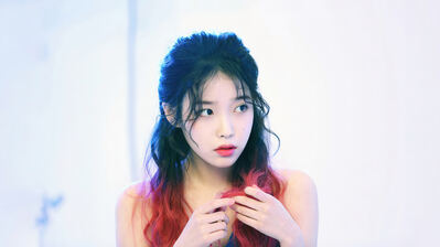 دانلود والپیپر آی یو آیدل کرهای IU Kpop Idol