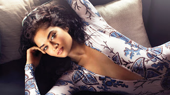 دانلود پوستر شانینا شایک Shanina Shaik Girl Model
