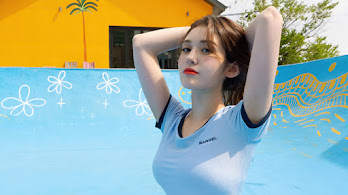 دانلود والپیپر سومی کی‌پاپ زیبا Somi Beautiful K-Pop Girl