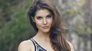 دانلود والپیپر آماندا سرنی زیبا Amanda Cerny Beautiful