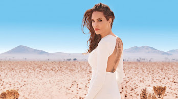 دانلود والپیپر آنجلینا جولی خالکوبی پشت دختر Angelina Jolie Girl Back Tattoo