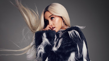 دانلود والپیپر آریانا گرانده بلوند Ariana Grande Blonde