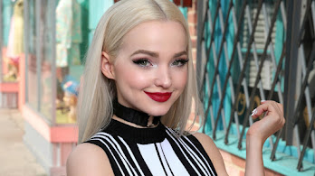 دانلود والپیپر داو کامرون خنده زیبا بلوند Dove Cameron Beautiful Smile Blonde