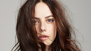 دانلود والپیپر کایا اسکودلاریو Kaya Scodelario