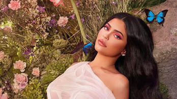 دانلود والپیپر کایلی جنر Kylie Jenner
