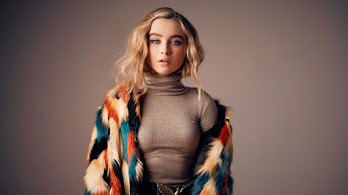 دانلود پوستر سابرینا کارپنتر Sabrina Carpenter Girl