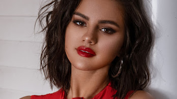 دانلود والپیپر سلنا گومز Selena Gomez