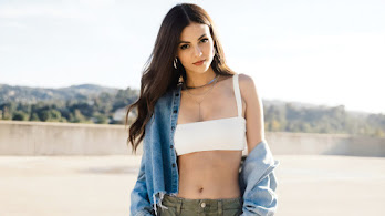 دانلود والپیپر ویکتوریا جاستیس Victoria Justice