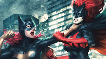 دانلود والپیپر بتگرل بت وومن مبارزه Batgirl Batwoman Fight