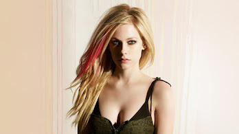 دانلود والپیپر آوریل لوین Avril Lavigne