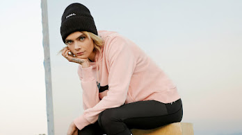 دانلود والپیپر کارا دلوین عکاسی Cara Delevingne Photoshoot