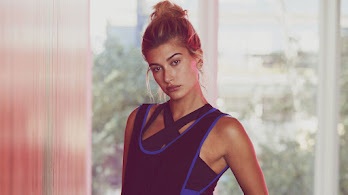 دانلود والپیپر هایلی بالدوین مدل Hailey Baldwin Model