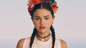 دانلود والپیپر عکس سلنا گومز Selena Gomez Photoshoot