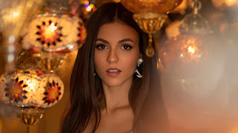دانلود والپیپر ویکتوریا جاستیس دختر زیبا Victoria Justice Beautiful Girl