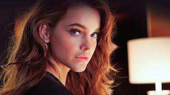 دانلود پوستر باربارا پالوین Barbara Palvin