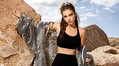 دانلود والپیپر باربارا پالوین مدل Barbara Palvin Model