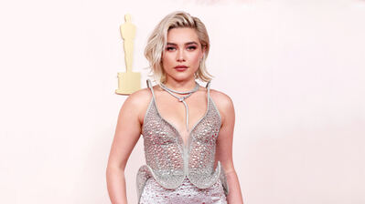 دانلود والپیپر فلورنس پیو اسکار Florence Pugh Oscar