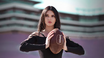 دانلود والپیپر کندال جنر مدل زیبا Kendall Jenner