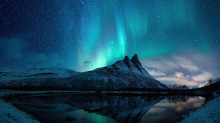 دانلود والپیپر شفق قطبی کوه ستاره Aurora Borealis Mountains