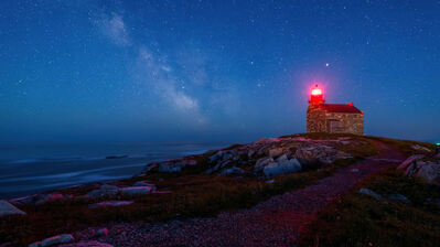 دانلود والپیپر منظره فانوس دریایی شب آسمان ستاره Lighthouse Night Sky Stars Scenery