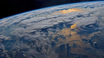 دانلود والپیپر سیاره زمین Earth Planet Space