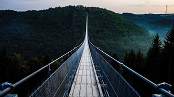 دانلود والپیپر جنگل و پل منظره Mountain Forest Bridge