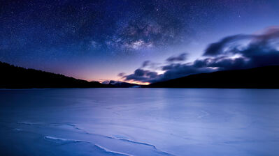 دانلود والپیپر منظره طلوع آفتاب دریاچه یخ زده کوهستان سوییس Sunrise Winter Lake Switzerland
