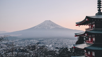 دانلود والپیپر کوه فوجی و شهر ژاپن Mount Fuji City Japan
