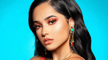 دانلود والپیپر بکی جی Becky G