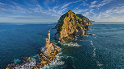 دانلود والپیپر فانوس دریایی روسیه Cape Aniva Lighthouse Scenery
