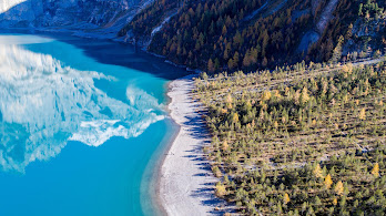 دانلود والپیپر منظره دریاچه اوشینن سوئیس Switzerland Oeschinen Lake Scenery Nature