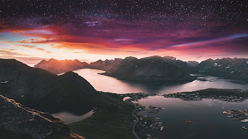 دانلود والپیپر منظره کوه آسمان شب Mountain Night Sky Landscape Scenery