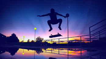دانلود والپیپر منظره غروب سیلوئت اسکیت Skating Silhouette Sunset Scenery
