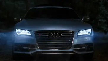 دانلود والپیپر متحرک ماشین چراغ‌های آئودی Audi Headlights