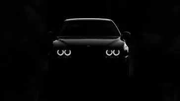 دانلود والپیپر متحرک بی‌ام‌دبلیو M5 در شب BMW M5 Night Dark
